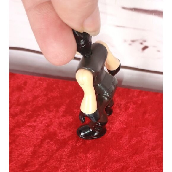 Fisher-Price Imaginext DC Super Friends Cat Woman‎ 3" Figure - Picture 4 of 5